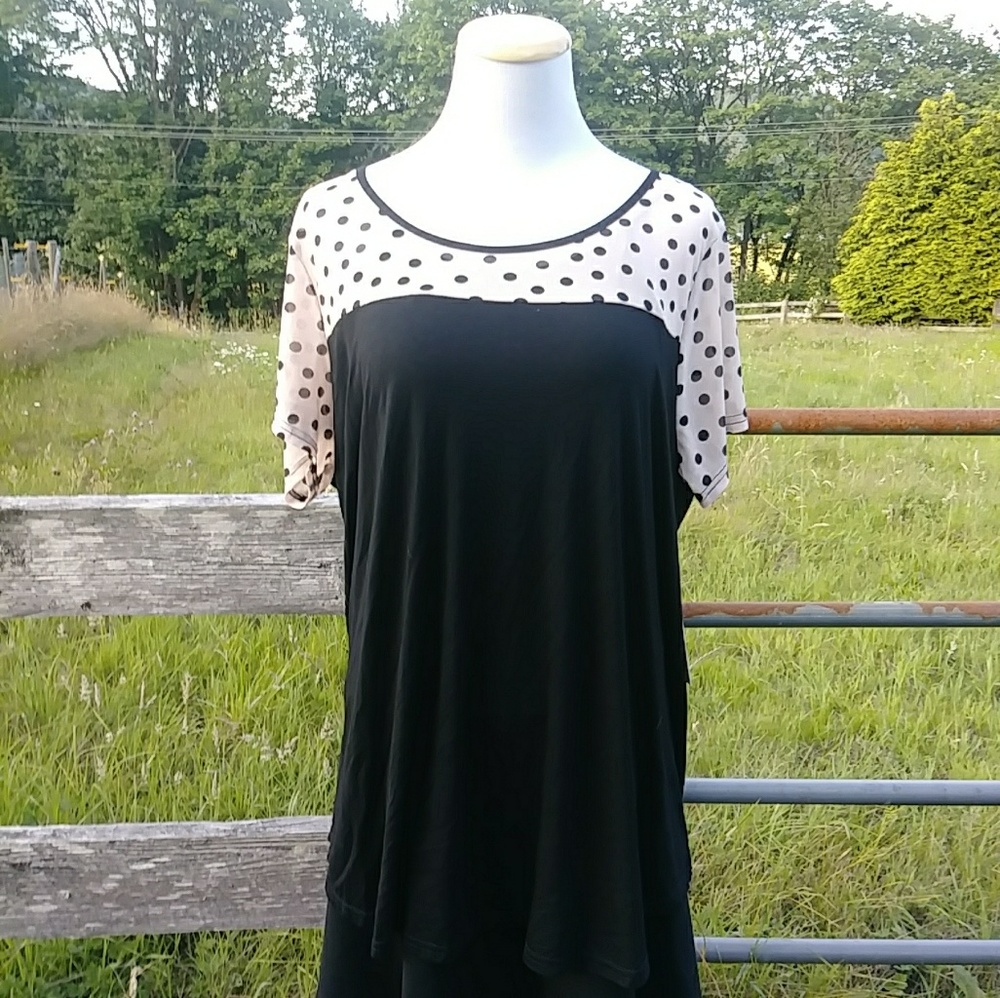 NWT Siren Lily maternity